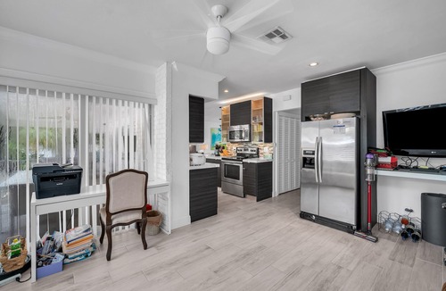 Lake Ida Shores House | 5 Beds LUXURY Sun-shelf-Heated Poo-Spa Privacy Gourmet Kitchen Updated space-WOW