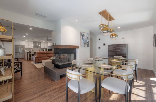 Beach Park House | 5* Luxe Getaway | Heated Pool & Outdoor Fireplace