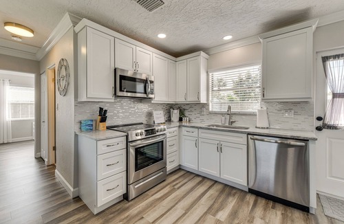Bayshore Gardens House | 5 Mi to Riverwalk: Bradenton Family Home w/Yard