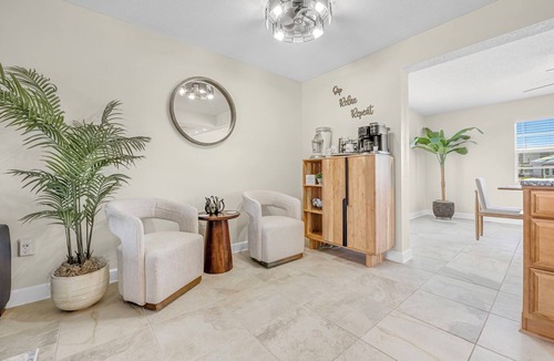Spring Hill House | 5-STAR WATERFRONT HOME DIRECT GULF ACCESS, GOLF CART & KAYAKS INCLUDED