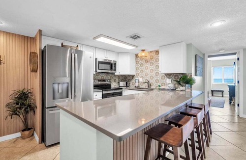Holiday Isle Condo | 520-Completely Remodeled 5th Flr Unit/Stunning Gulf Views/Free Bch Svc