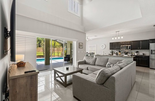 Highgate Park House | 5BR Pool Home-Spa-Epic Game Room Near Disney