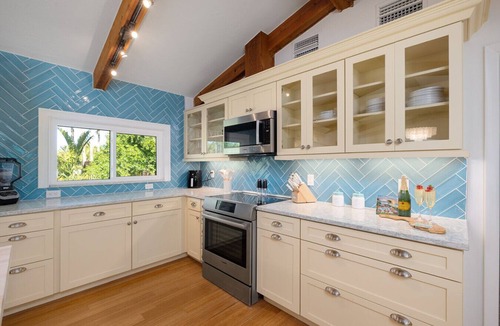 Trailer Estates House | 5BR, Sleeps 16, Htd Pool, Hot Tub, 5 min to IMG