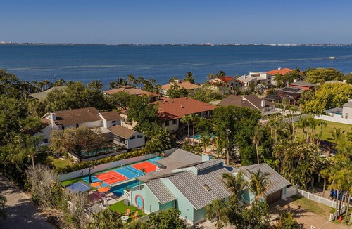 Trailer Estates House | 5BR, Sleeps 16, Htd Pool, Hot Tub, 5 min to IMG