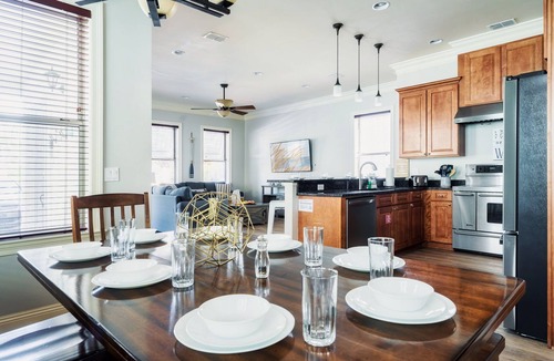 Villages of Crystal Beach House | 5BR4BA|NearBeach|Resort Style Spacious Pool!