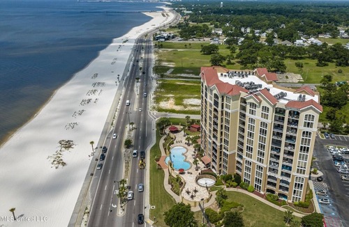 Gulfport Condo | 5th-Floor Gulf Front Condo with Security, Views, and High-End Amenities Await!