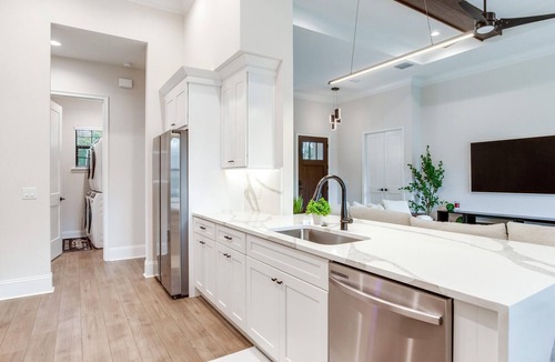Fish Hawk Villa | 6 bed room, 3 bathroom, Private Pool/Spa Villa in Lithia