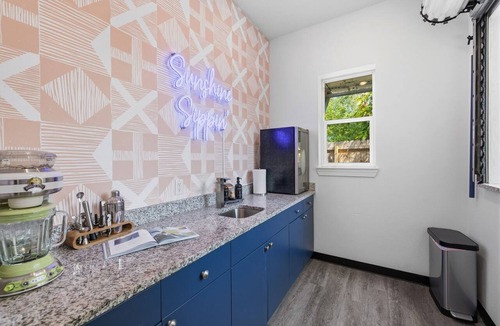 Seminole House | 6 Bedroom/7Bathroom Heated Pool Hot Tub Gym Game Room Outdoor Bar Near Beach
