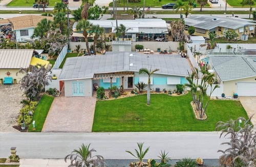 Indian Harbour Beach House | 6-bedroom beach house with pool - 2 blocks from beach, 1 hr from Disney