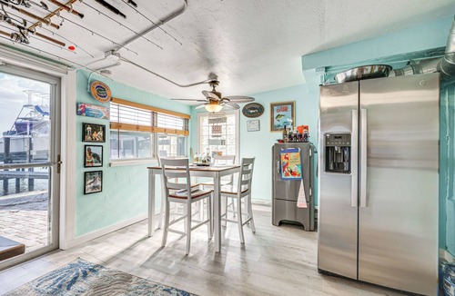 Southside Rural Community House | 6 Mi to Beach: Riverfront Home in Ruskin!