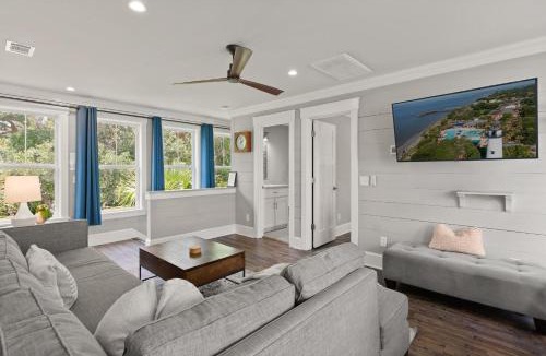 Saint Simons Island House | 605 Bartow Guest House