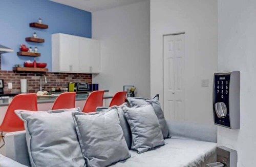 Springfield Apartment | 6x Gamer Themed 2BR Apts - Close to Stadium!