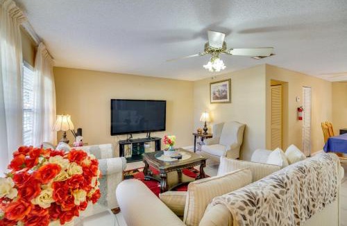 Tropic House | 7 Mi to Satellite Beach: Melbourne Home w/Yard
