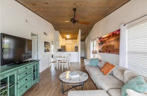 Marco Island Condo | 77 m² Condo ∙ 2 bedrooms ∙ 4 guests