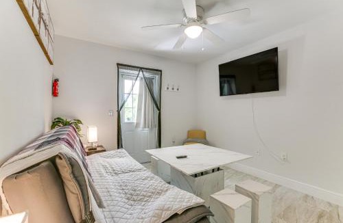 Eisenhower House | 8 Mi to Manatee Park Cozy Getaway in Lehigh Acres