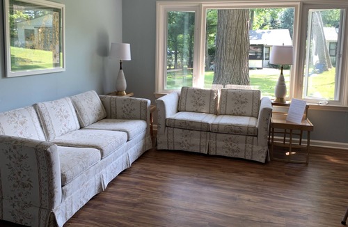 Elk Rapids Resort | A family compound on gorgeous Elk Lake! 5 lakeside cottages to share!