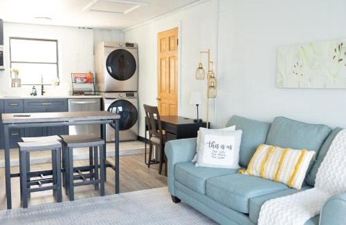 Venice Gardens Apartment | A Travelers Nook! A Luxury ADU full of Abundance.