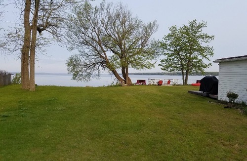 Blossvale House | A Waterfront Treasure