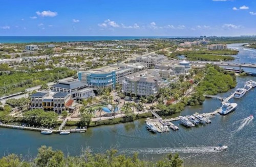 Town Center Apartment | Abacoa Townhome - PET FRIENDLY! Flexible rate and length of stay!