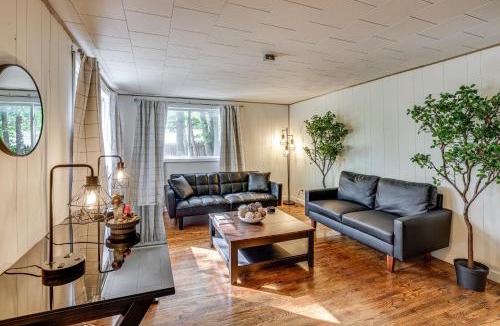Baldwin House | Accessible Home w/Yard: 1 MI to Pere Marquette