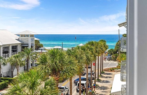 Gulf Place Condo | ☀️Across from Beach - Pool - 30A - Salty's Six Palms 4A☀️