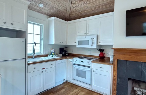 Seaside House | Across from Pool and Short Walk to Beach in Seaside, Fl + 2 Adult Bikes!