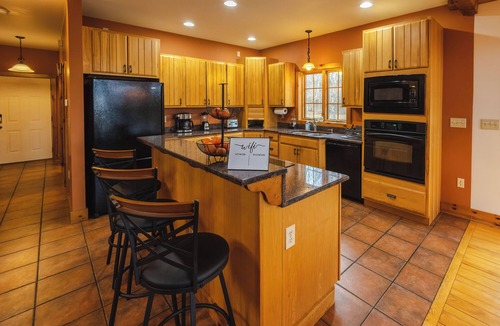 Broadalbin House | Adirondacks Getaway - Hiking Trails - Sauna - 5-Min from Lake - Pet-Friendly