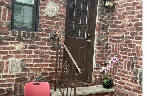 Teaneck Apartment | Adorable 1 bedroom mins away to NYC in Teaneck