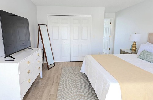 Neptune Beach House | Adorable Neptune Beach 2bed, monthly - Town Center