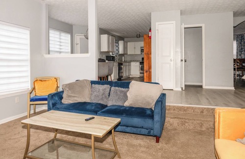 McDonough House | Advance Home
