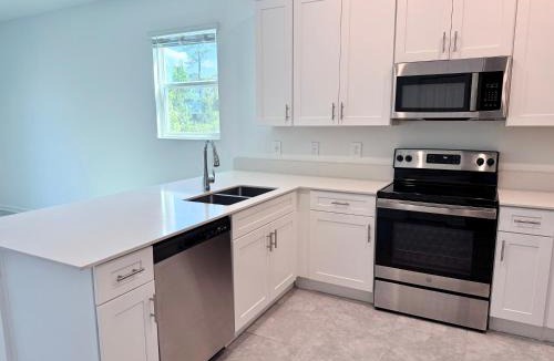 West Kissimmee House | Affordabe Suite near Diney Parks, Universal Studios, and SeaWorld