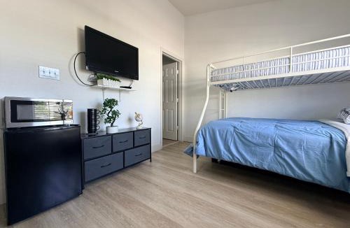 Windsor Hills House | Affordable Suite with Bath near Disney World and SeaWorld