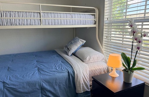 Windsor Hills House | Affordable Suite with Bath near Disney World and SeaWorld