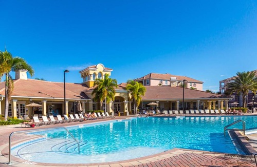 Florida Central Atlantic Coast Apartment | All New Vista Cay Luxury Oasis. Near Parks & Pool!