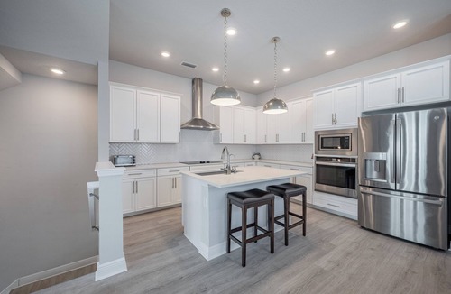Downtown House | All the Florida fun you can have in this charming 3-bedroom townhome in downtow