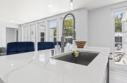 Southside House | All Things Paradise - Large Pool & Outdoor Games!
