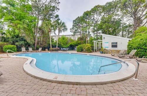 Cassine Village House | 'Almond Grove Cottage' w/Patio: Walk to Beach!