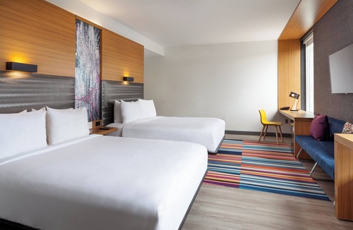 Southside Hotel | Aloft by Marriott Jacksonville Tapestry Park