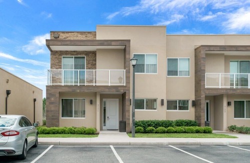 Florida Central Atlantic Coast House | Amazing 4 Bedroom Magic Village Resort 2 Mins From Disney