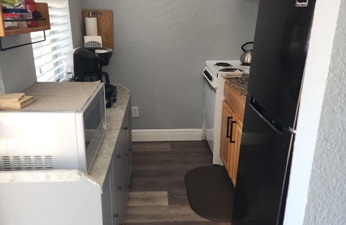 Redington Beach Apartment | Amazing Beach Condo/Awesome Amenities