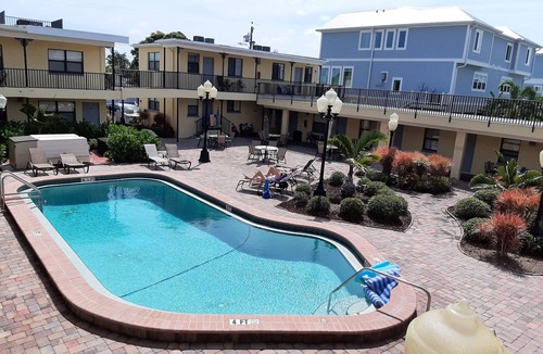 Redington Beach Apartment | Amazing Beach Condo/Awesome Amenities