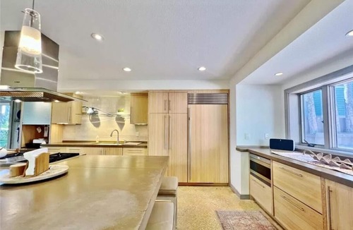 Colin Park House | Amazing Direct Oceanfront 4BR/5BA Iconic North Beach Pool Home
