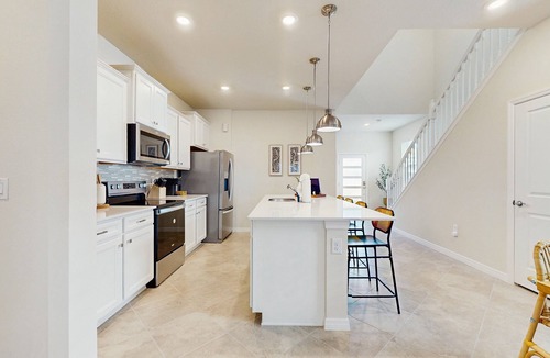 Four Corners House | Amazing home with outdoor patio, wifi, & close to local attractions near Orlando
