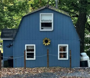 Deer River House | Amazing Lakefront Cabin with All Amenities in Carthage, Fort Drum