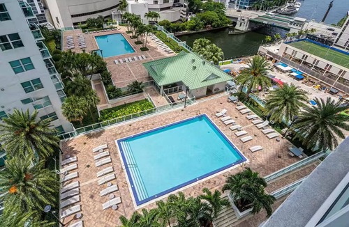 Brickell Apartment | > Amazing NEW Remodeled LOFT <