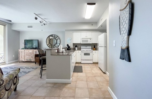 Panama City Beach Hotel | AMAZING ocean & pool views from the 3rd floor! Extra large same floor parking!