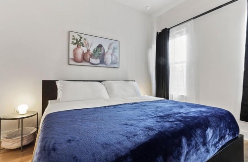 North Hyde Park Apartment | Amazing Studio | King Bed | Walk to Raymond James!