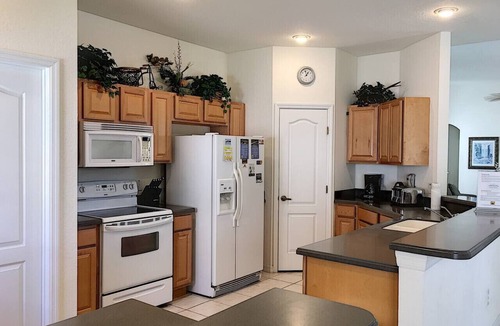 West Haven House | American Manor: Private Pool/Spa and 24/7 Support!