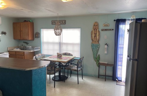 Apalachicola Cottage | Apalachicola Oyster House, new Dock