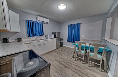 Lower Grand Lagoon Hotel | Aqua View Motel